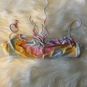 Skatie Oahu Demi Tie Dye Bikini Top Medium